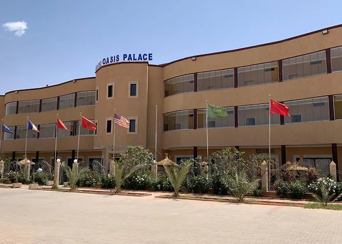 Hotel Oasis Palace