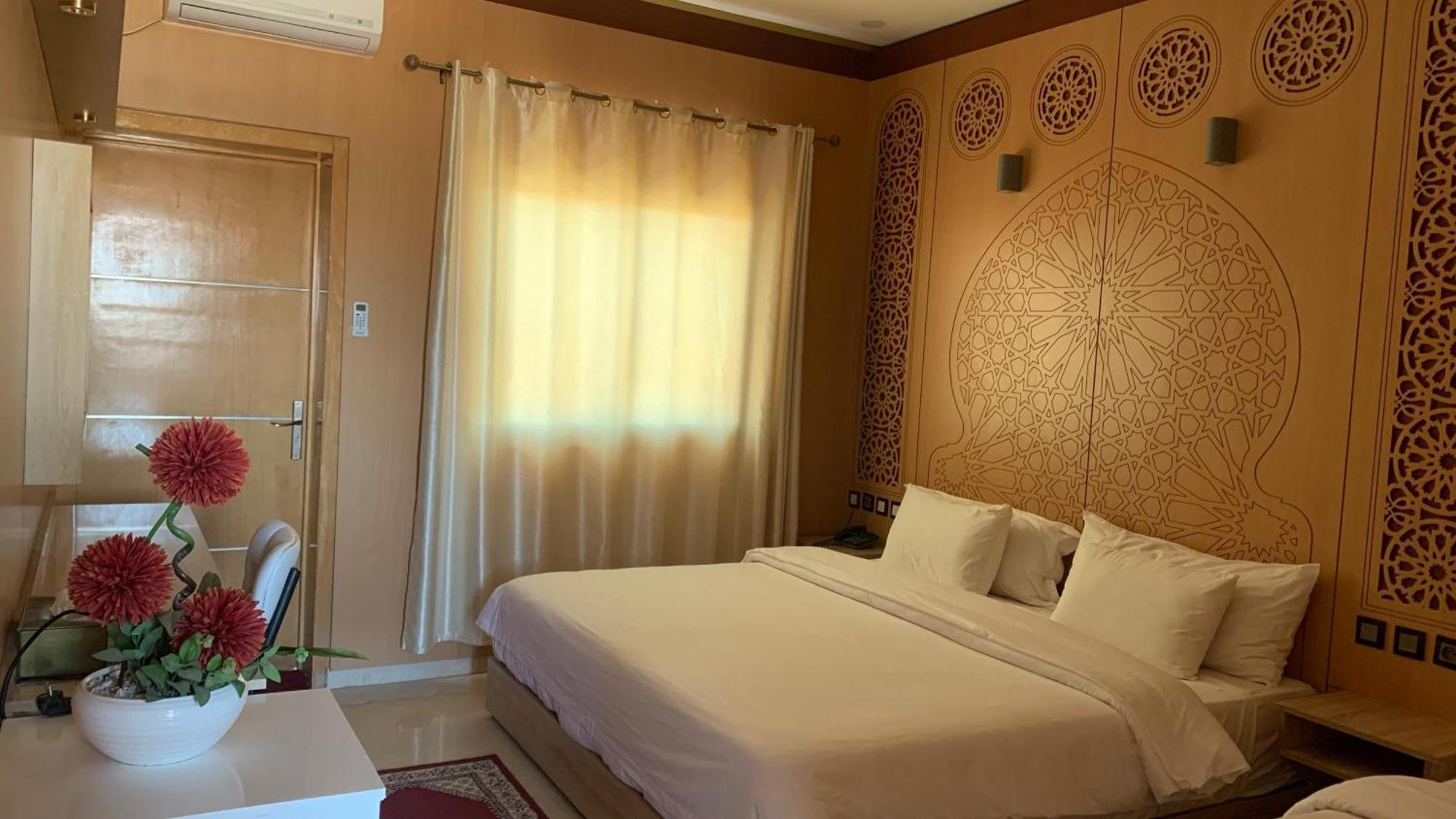Oasis Palace Hotel