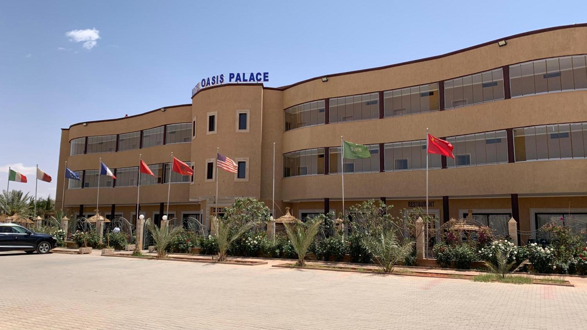 Hotel Oasis Palace 4*
