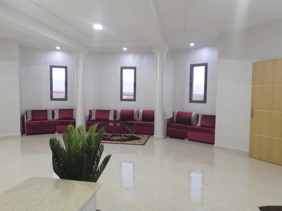 Oasis Palace 4*