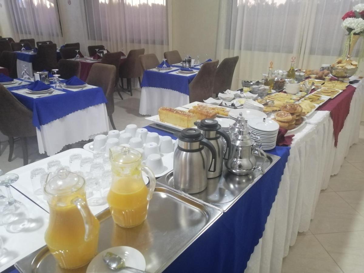 Oasis Palace 4*